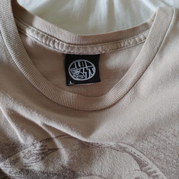 Lost Enterprises Y2k tan/brown graphic girls & skull skate tshirt. Size L - Picture 5 of 10